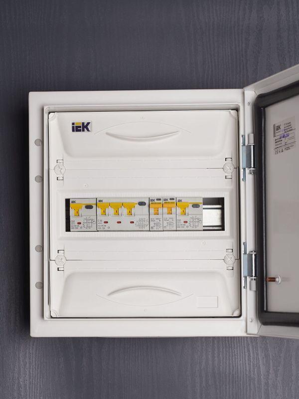 Выключатель автоматический дифференциального тока 4п (3P+N) C 32А 30мА тип A 6кА АВДТ-34 KARAT IEK MAD22-6-032-C-30