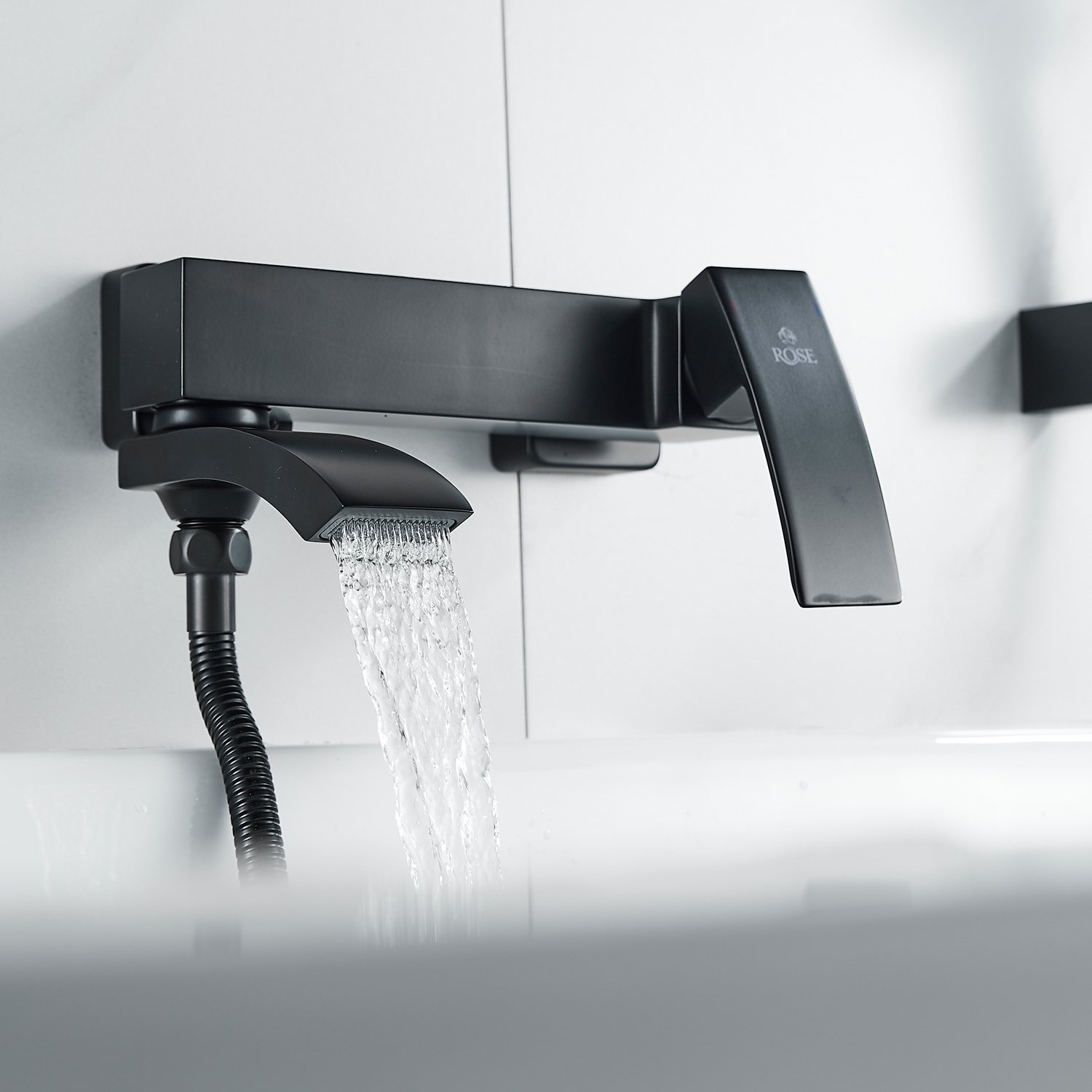 Смеситель для ванны Rose R1552H, черный