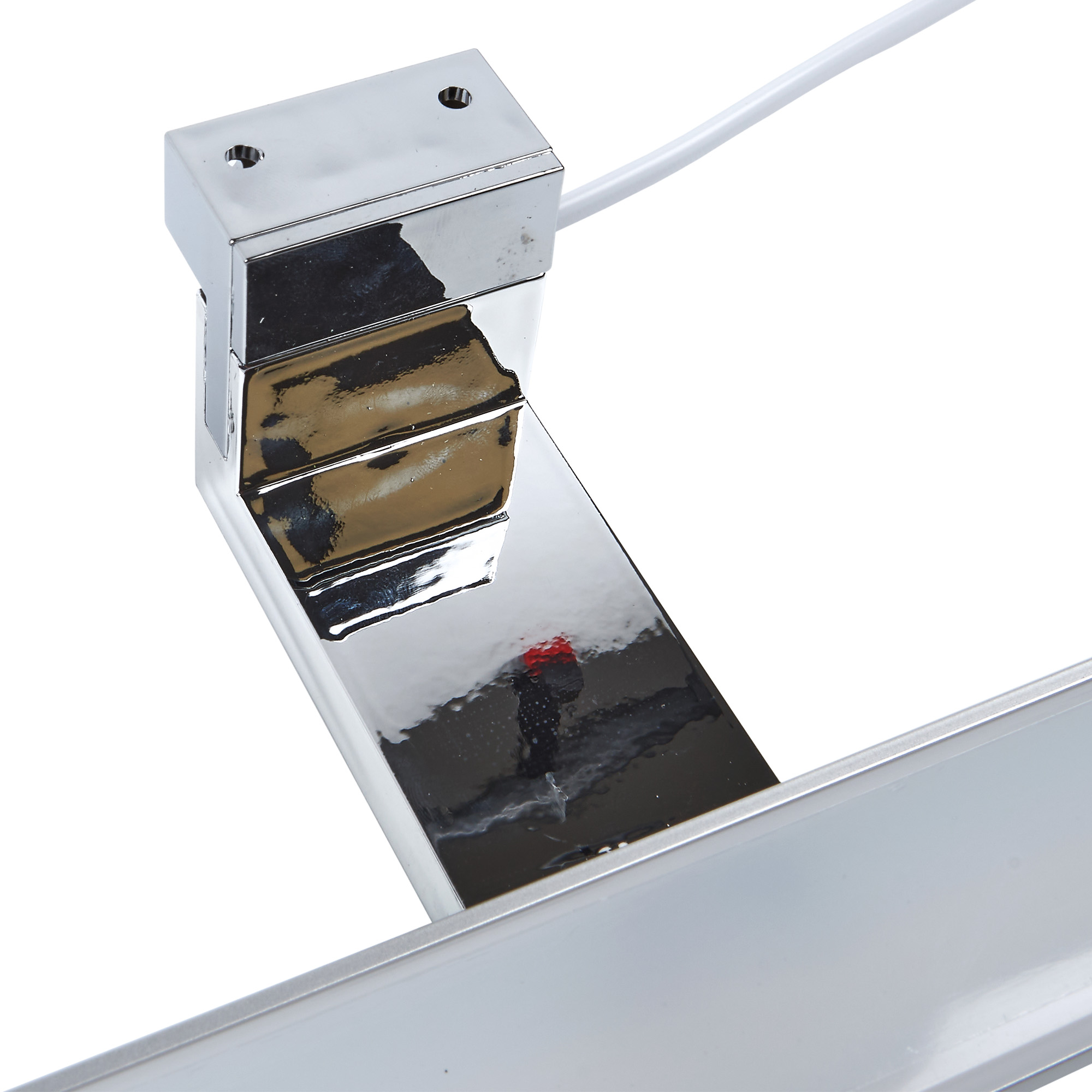 Светильник светодиодный для подсветки мебели и зеркал. 900Лм. Серебристый