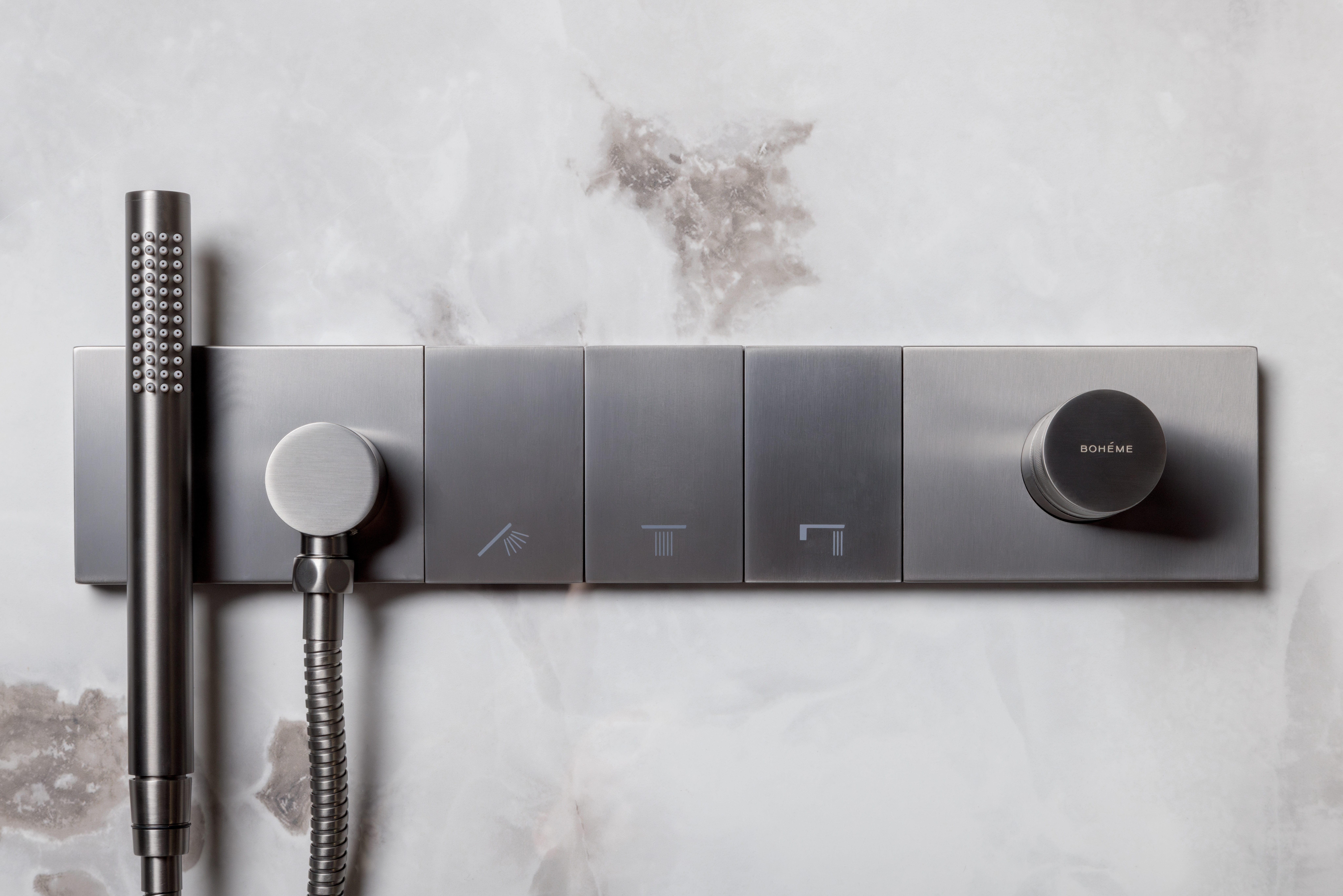 Встроенная душевая система  ZODIAC с термостатом, трехпозиционная GOLD