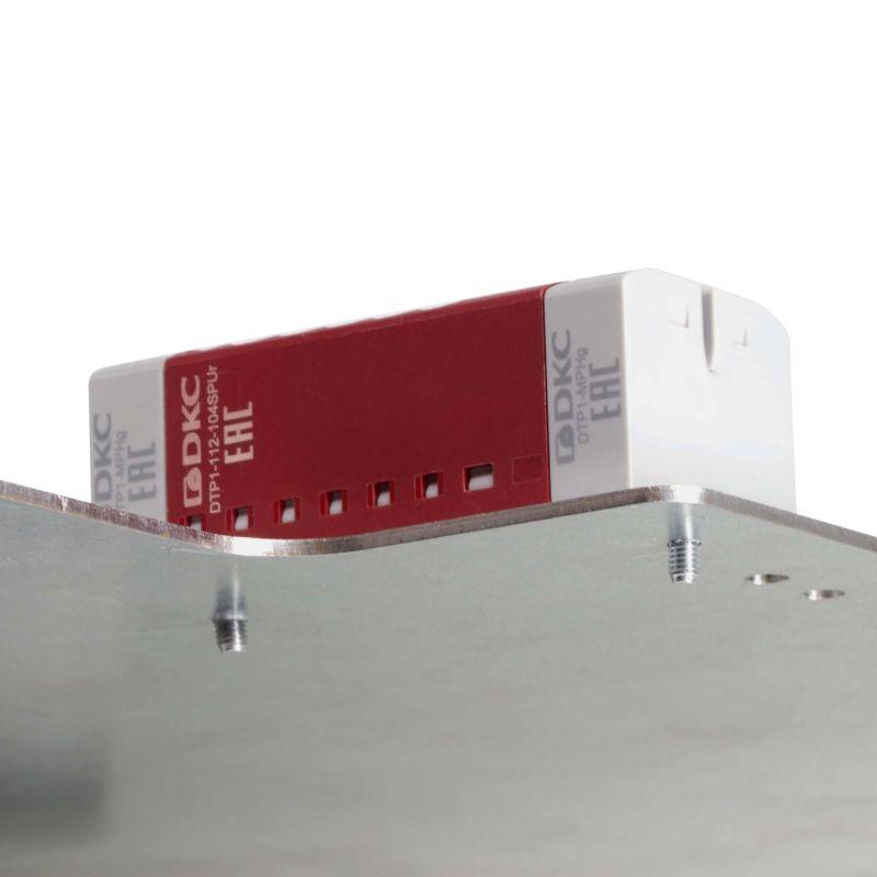 Адаптер винтовой для монтажа DTP1 на панель DKC DTP1-MPHG