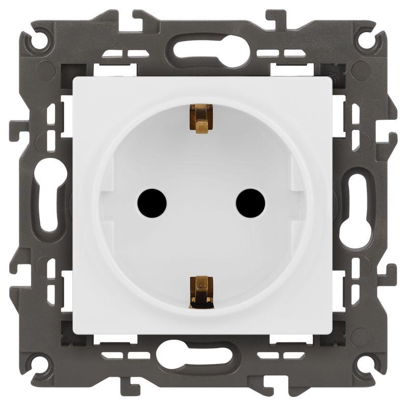 Розетка Elegance 14-2102-01М 16А 250В 2P+E Schuko защ. шторки матов. бел. Эра Б0065804