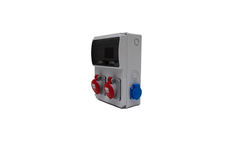 Корпус промышленного щита с розетками (2х3P+N+T 16А/380В+2х2P 16А) пластик Cetinkaya Pano CP6032