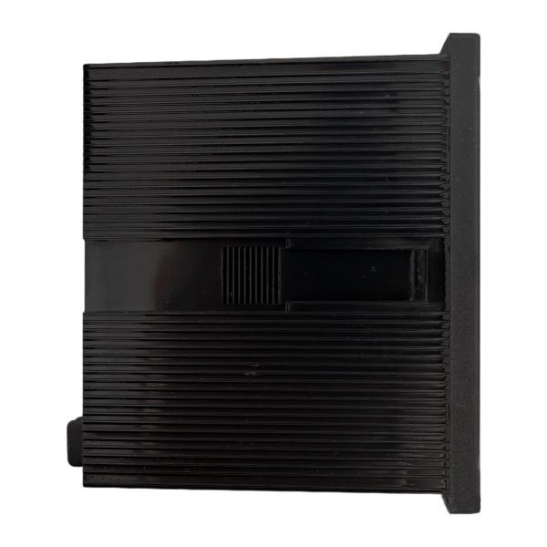 Вольтметр цифровой VD-963 на панель 96х96 трехфазный EKF vd-963