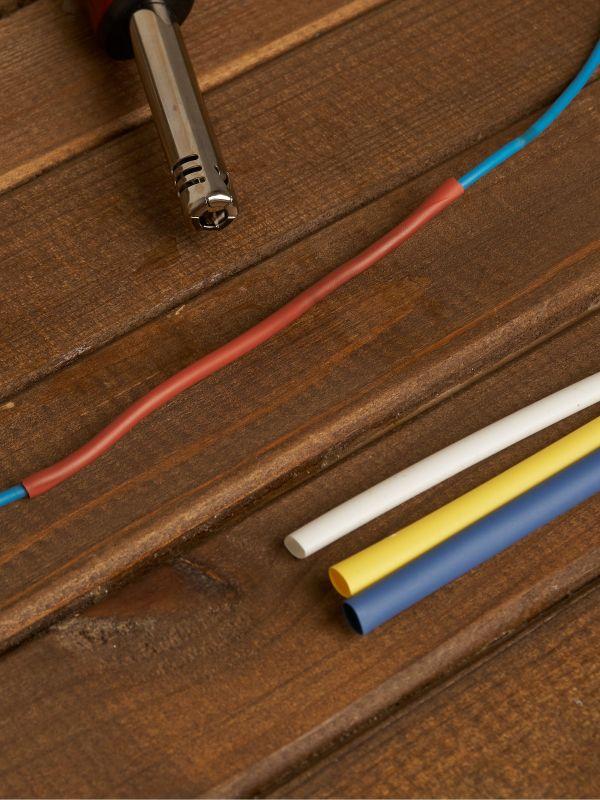 Набор трубок термоусадочных нг-LS 4/2 100мм 7 цветов по 3шт IEK UDR10-004-002-021-S