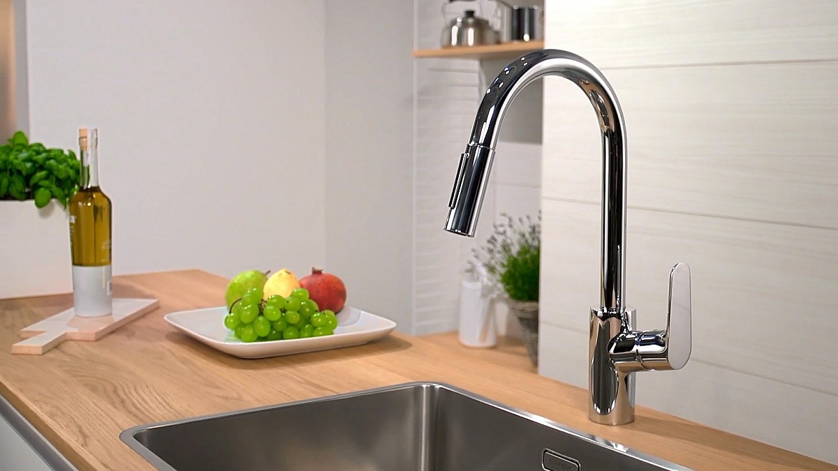 Смеситель Hansgrohe Focus 31815800 для кухни с выдвижной лейкой