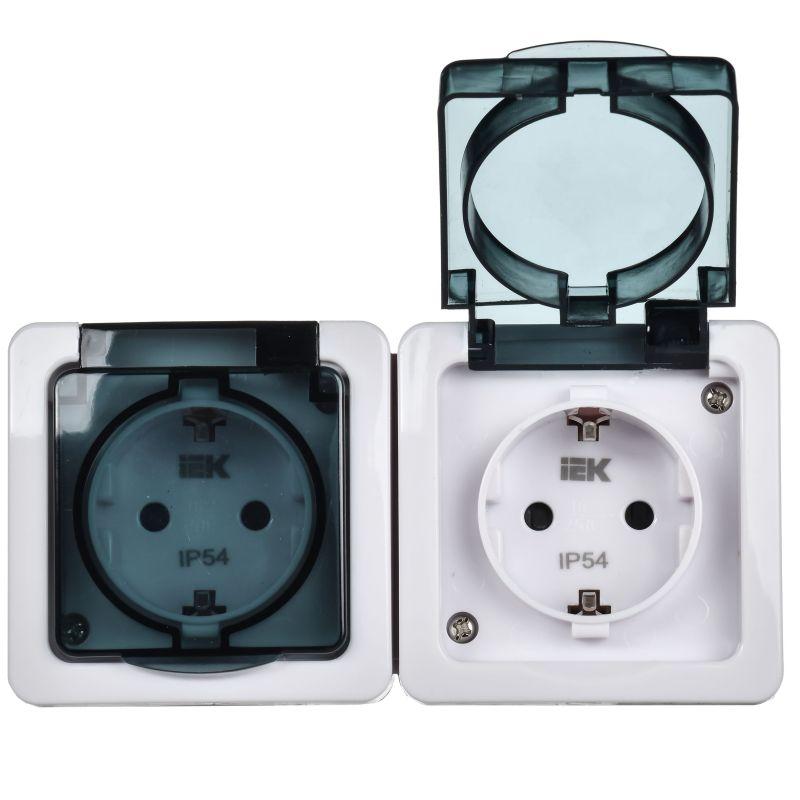 Розетка 2-м ОП Гермес Plus РСб22-3-ГПБд 16А IP54 с заземл. с дым. крышкой бел. IEK ERMP22-K03-16-54-EC