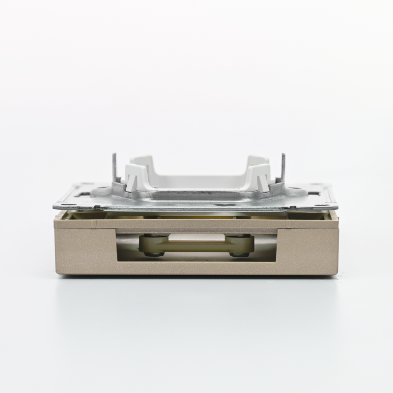 Вывод кабеля ArtGallery механизм шампань SE GAL000599