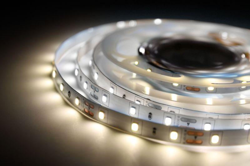 Лента светодиодная DSL-008 2835-60D IP20 4000К (уп.3м) Camelion 15694