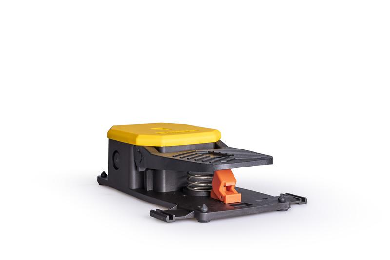 Педаль одиночная 1НО+1НЗ с фиксацией (250В AC 4А) IP65 EMAS PDNS11BX11