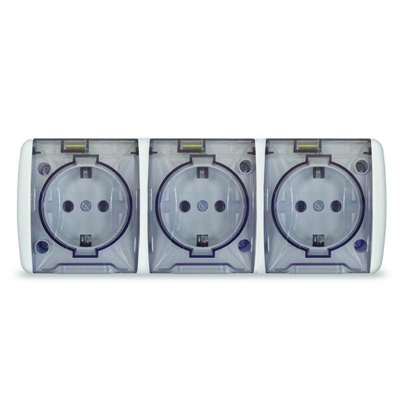 Розетка 3-м ОП Клио 16А IP54 с заземл. с прозр. крышкой бел. Universal К2235