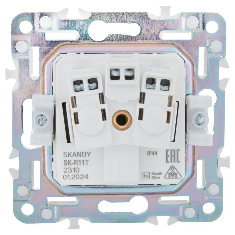 Розетка 1-м SKANDY 16А IP44 с заземл. защ. шторки с крышкой SK-R11T титан IEK SK-R16-16-44-K48