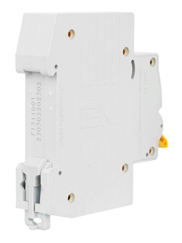 Выключатель автоматический модульный 1п C 2А 4.5кА ВА47-29 KARAT IEK MVA20-1-002-C