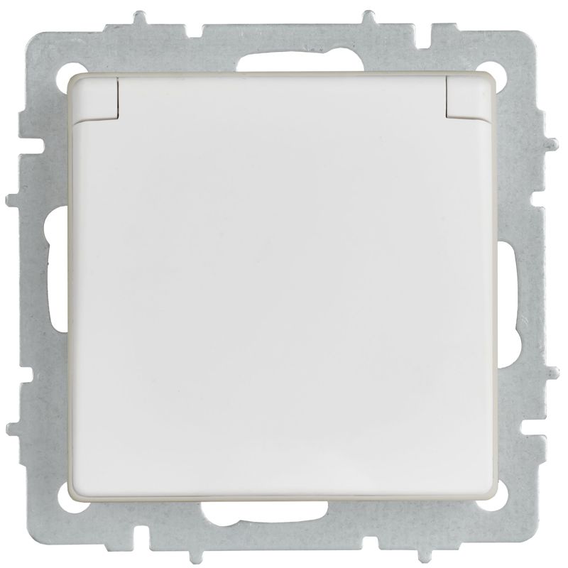 Розетка BRITE РСбш10-3-44-БрАБ 16А IP44 с заземл. защ. шторки с крышкой механизм арктич. бел. IEK BR-R16-16-44-K91