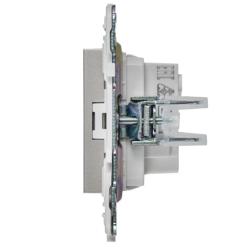 Розетка SKANDY 10А без заземл. защ. шторки SK-R01S серебр. IEK SK-R13-10-K23