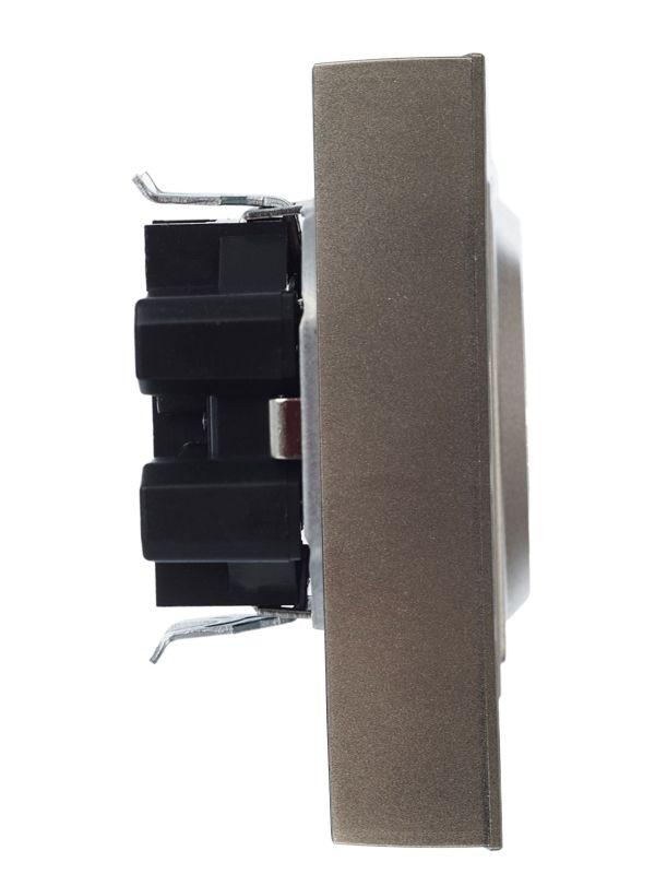 Розетка 2-м СП BRITE РСш12-3-БрШ 16А в сборе с заземл. защ. шторки шампань IEK BR-R24-16-K37-F