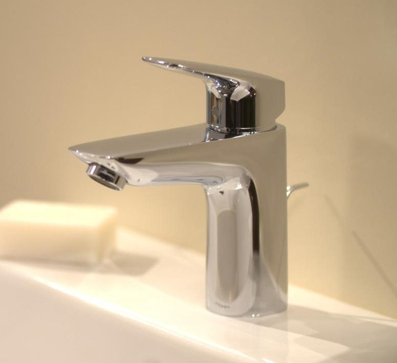 Смеситель Hansgrohe Logis E 71160000 для раковины