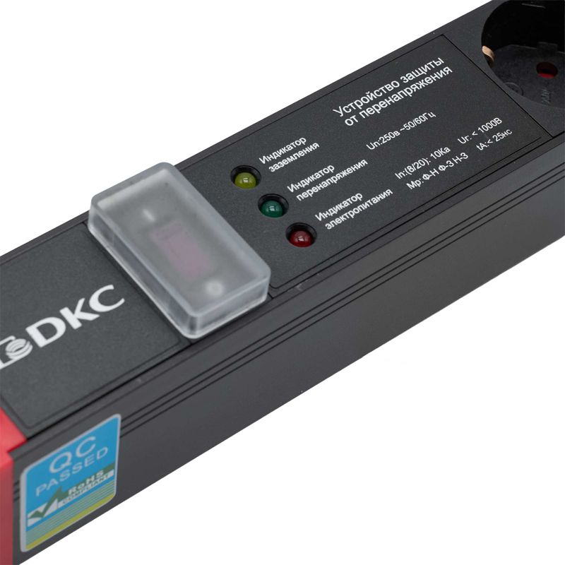 Блок распределения питания 6-м 16А Schuko вх. разъем Schuko для 19дюйм шкафов защита от перенапряж. с индикатором сети DKC R519SH6OPSHSP