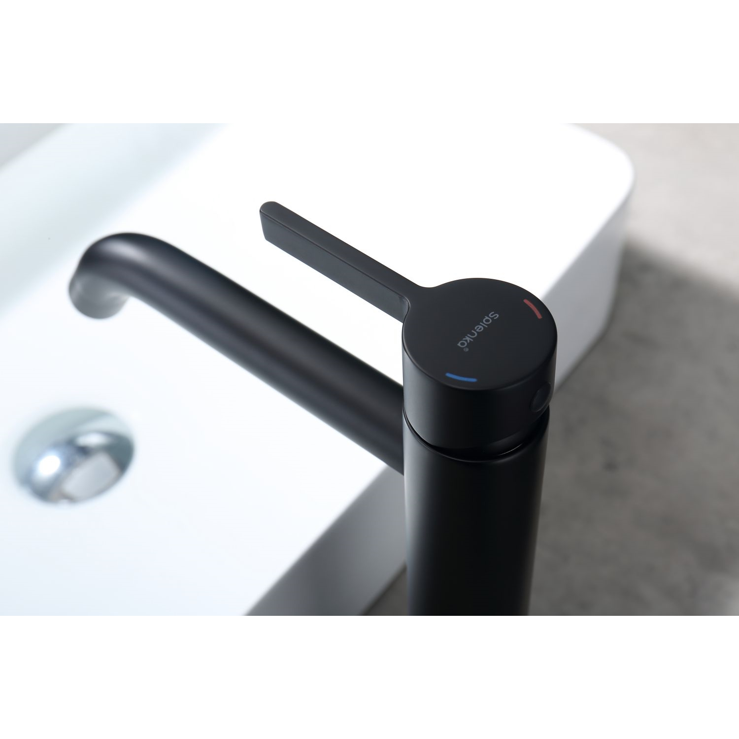 Смеситель для раковины Splenka S221.15.06, черный