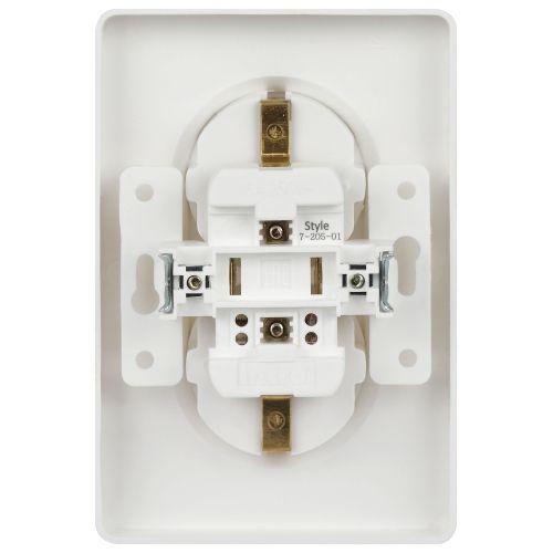 Розетка 2-м СП Style 7-205-01 16А 250В IP20 2х2P+E Schuko с заземл. бел. Intro Б0060621