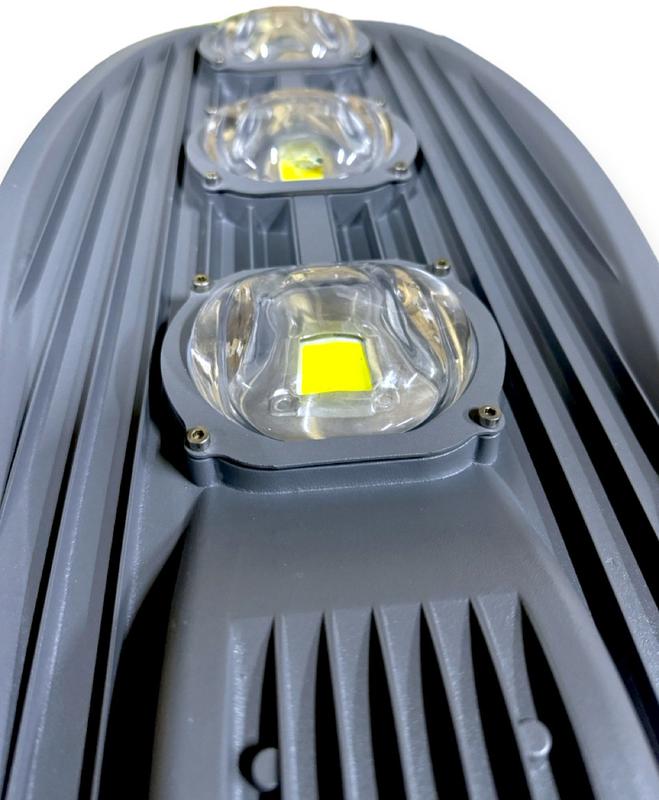 Светильник светодиодный 150Вт 5000К IP65 18000лм 175-265В 860х330х100мм консольный уличный угол 135град. KRASO GM-150