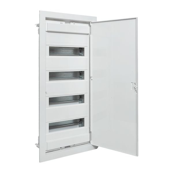 Щит силовой встраив. Nova 48мод. IP41 с пластик. дверью EKF nv-pb-pd-4