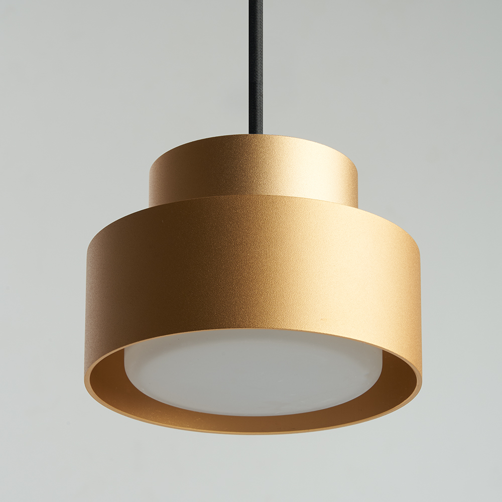 Светильник ДСО GX53 без лампы на подвесе золото