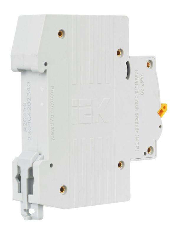 Выключатель автоматический модульный 1п C 40А 4.5кА ВА47-29 KARAT IEK MVA20-1-040-C