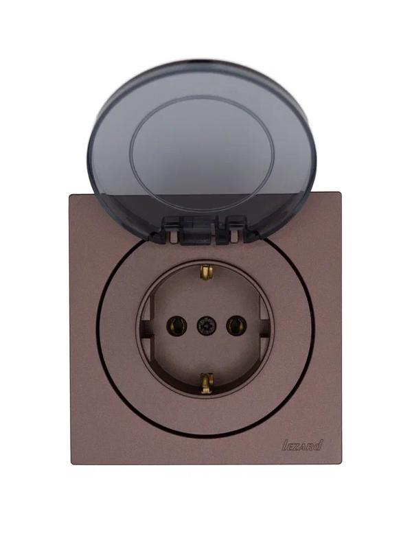 Розетка 1-м СП OSEN с заземл. с крышкой ПБТ механизм шоколад LEZARD 743-7388-123B