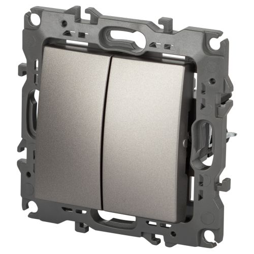 Переключатель перекрестный 2-кл. Эра12 12-1112-16 250В 10АХ титан Эра Б0065693