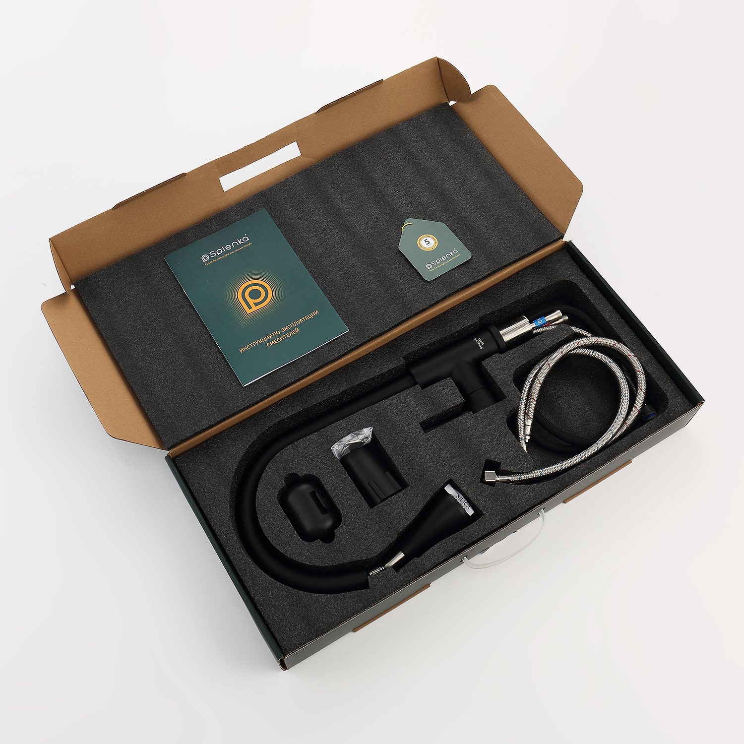 Смеситель для кухни с выдвижным изливом Splenka S203.49.06, черный