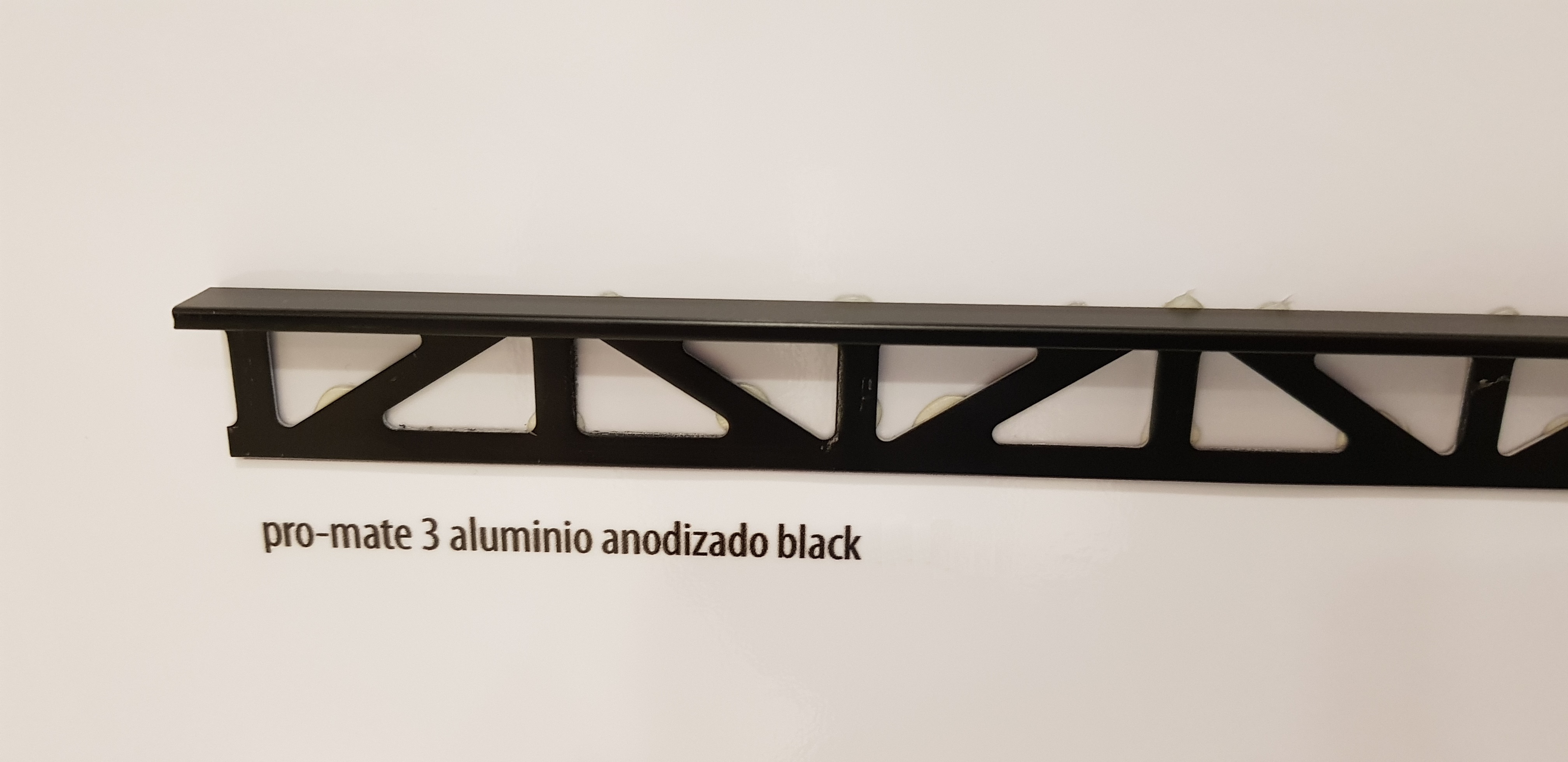 3x8x2500 Pro-Mate 3 Aluminium Anodizado Black Matt