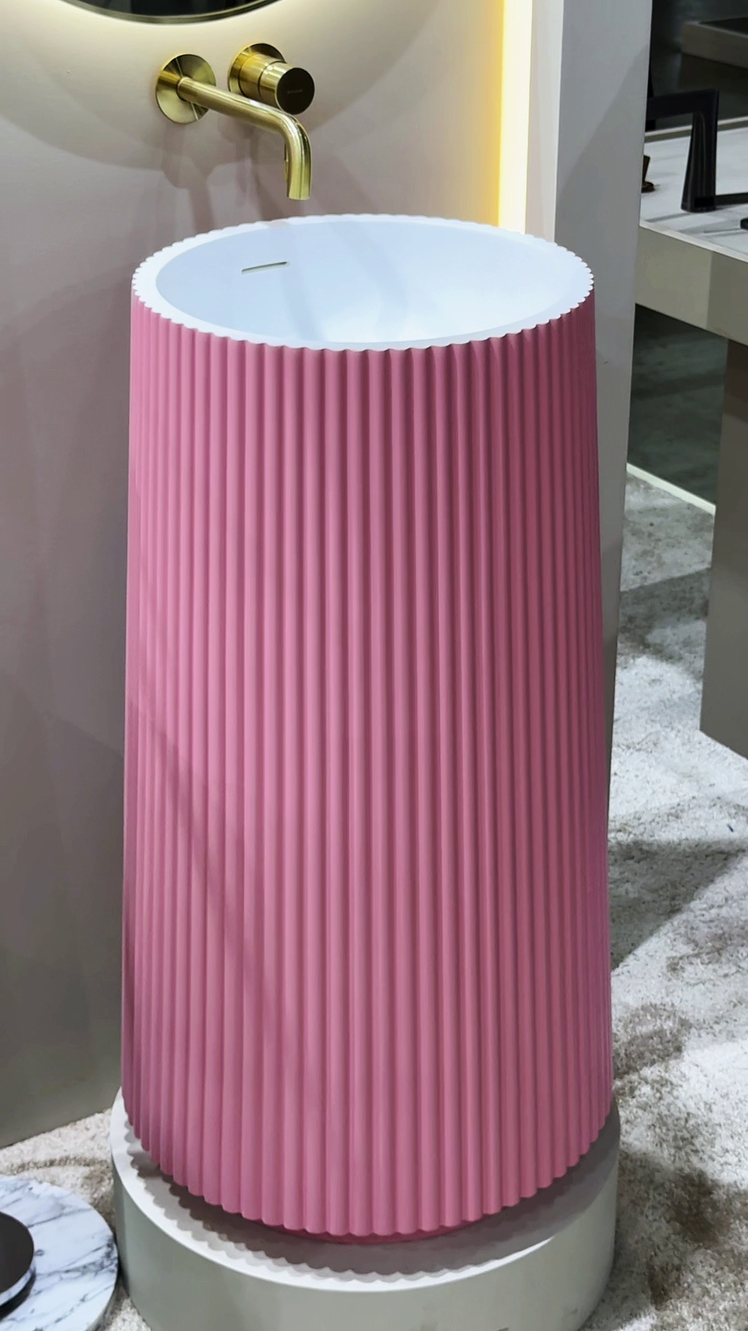 Раковина напольная рифленая Corian 480*480*850 GOLD