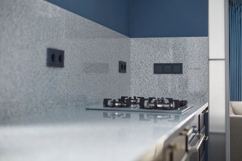 Рамка 3-м BRITE РУ-3-БрГ графит IEK BR-M32-K53