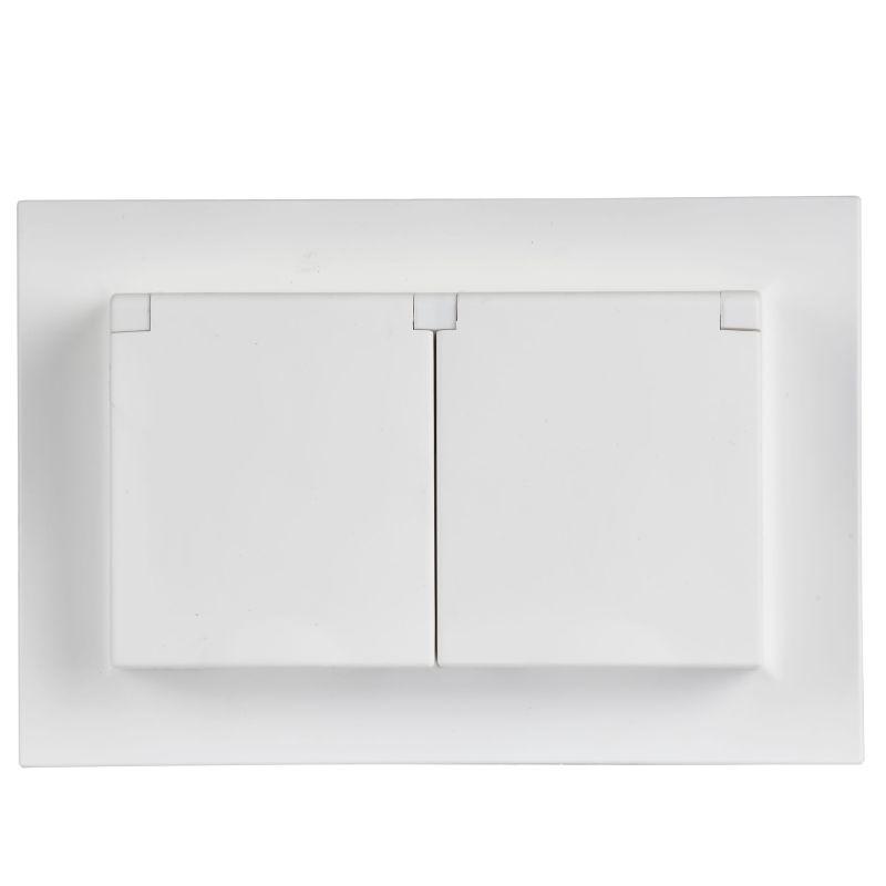 Розетка 2-м СП BRITE РСбш12-3-44-БрАБ 16А IP44 в сборе с крышкой арктич. бел. IEK BR-R26-16-44-K91-F