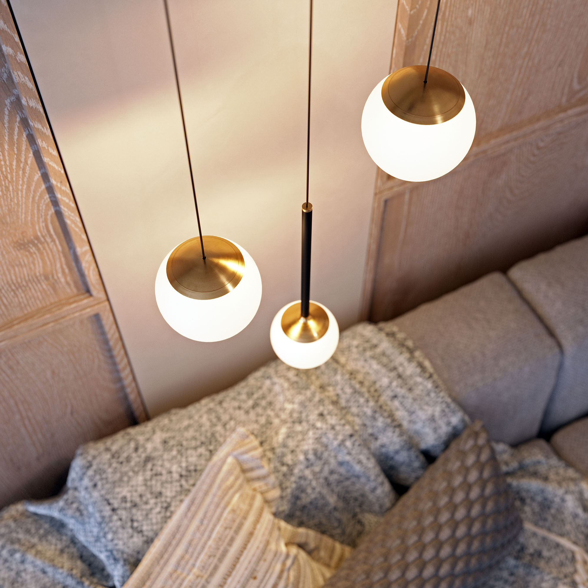 Светильник SP-BEADS-HANG-R130-10W Warm3000 (BK-GD, 250 deg, 230V) (, IP20 Металл, 5 лет)