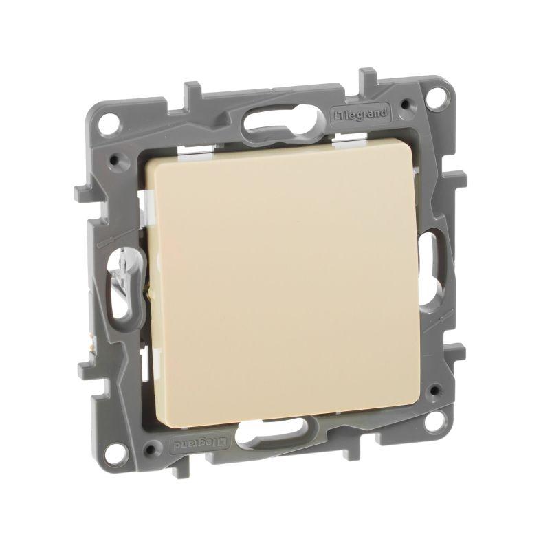 Выключатель 1-кл. СП Etika 10А IP20 250В 10AX безвинтов. зажимы механизм сл. кость IEK 672301