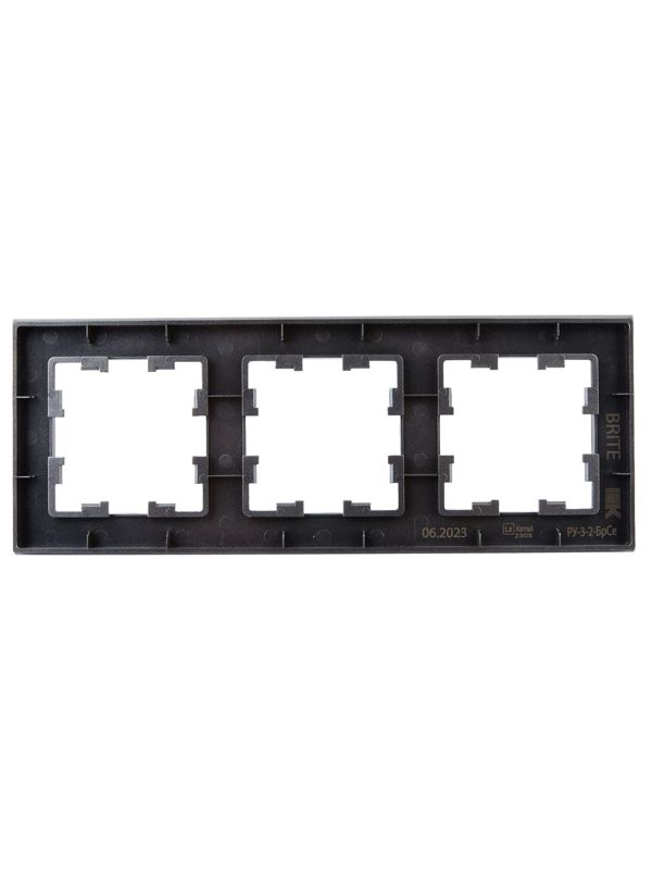 Рамка 3-м BRITE РУ-3-2-БрСе стекло сер. IEK BR-M32-G-K03