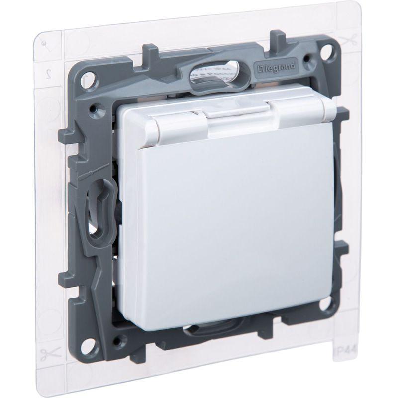 Розетка 1-м Etika 16А IP44 250В с заземл. защ. шторки с крышкой безвинтов. зажимы бел. IEK 672226