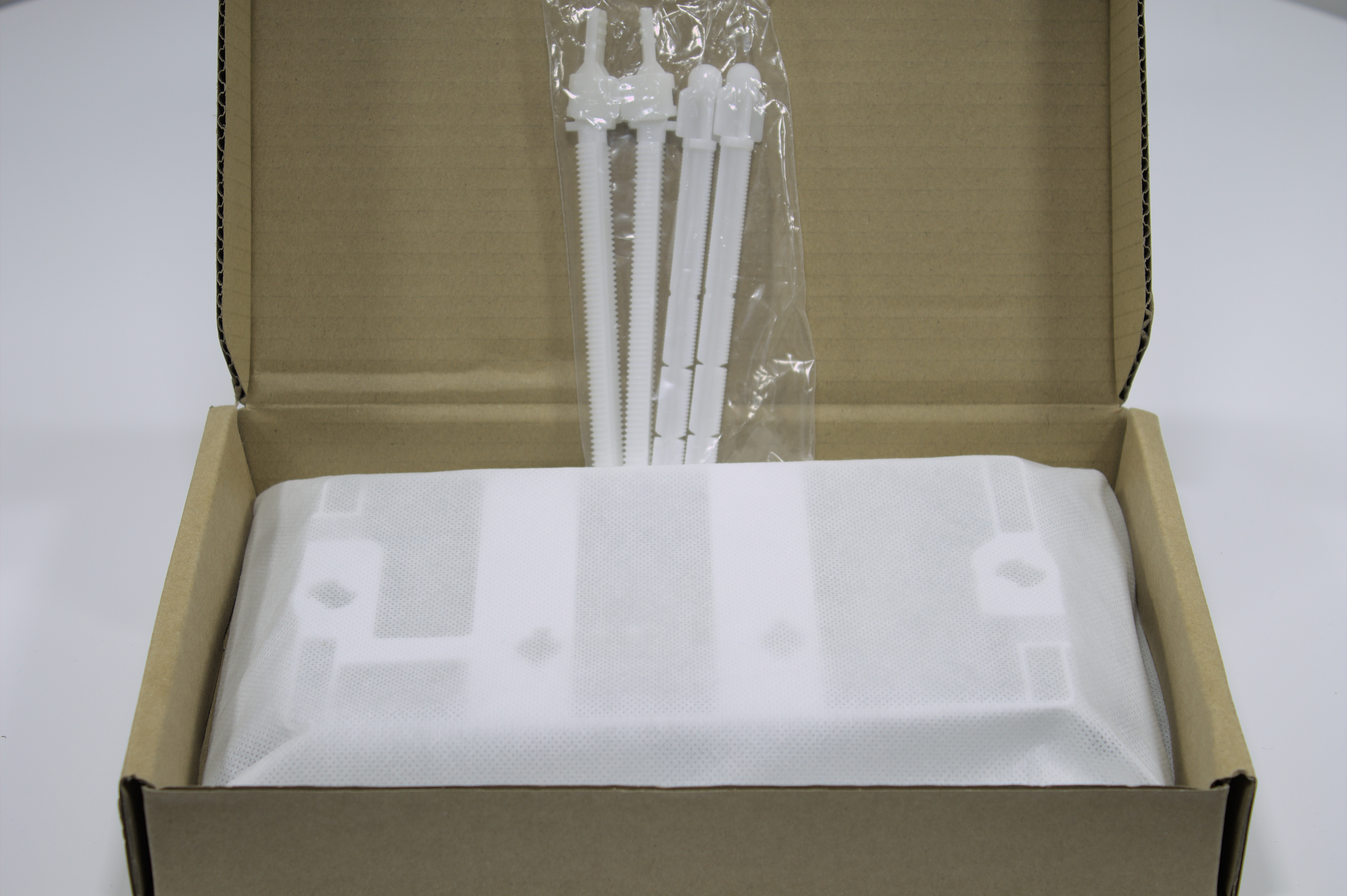 Кнопка CR06WH смыва для инсталляций Ceruttispa (белая, из закаленного стекла)