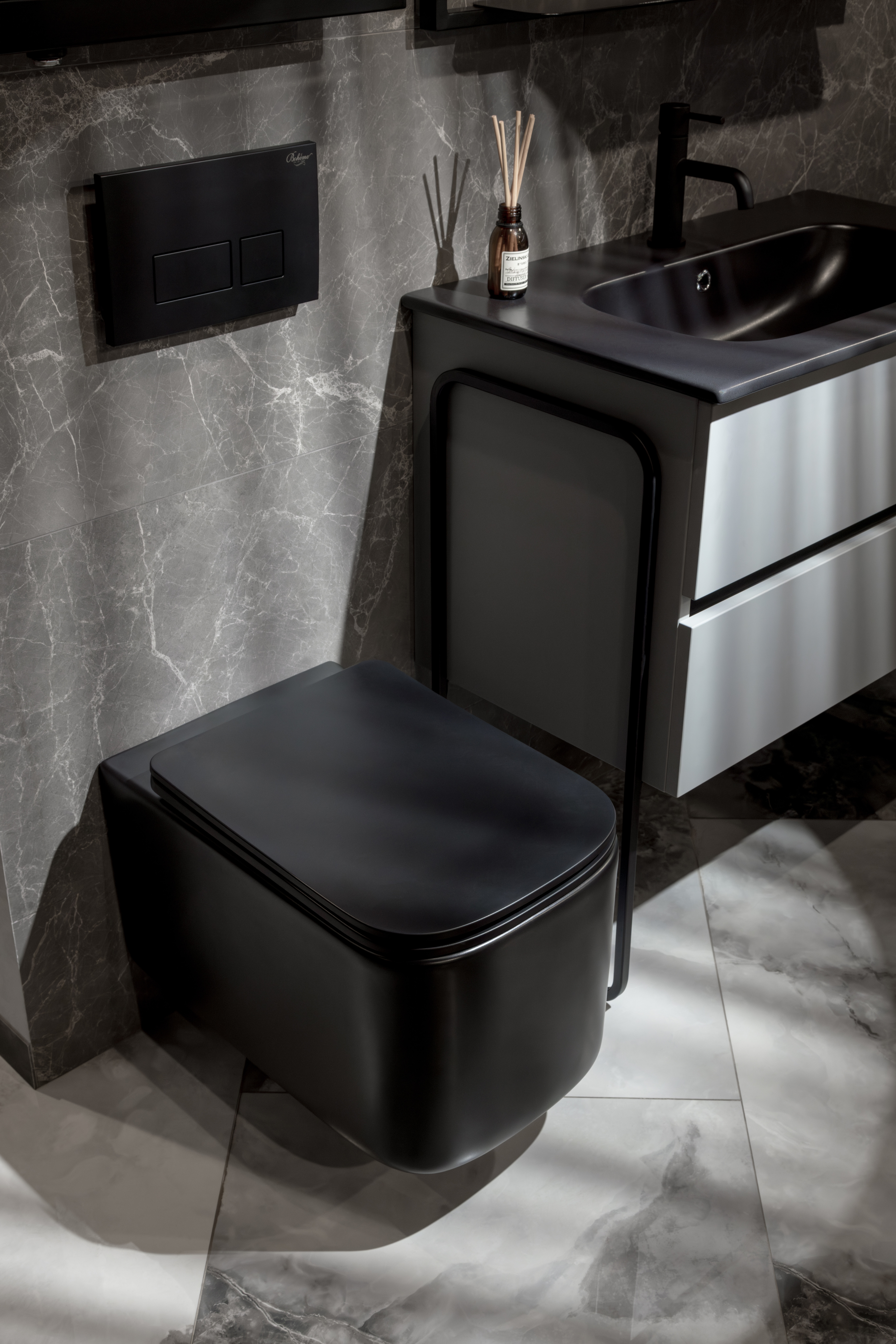 Унитаз подвесной с функцией биде, Mane Белый глянец c крышкой