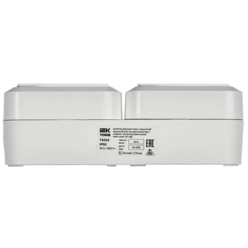 Розетка 2-м ОП TORS TS332 16А IP55 вертикал. с заземл. с крышкой бел. IEK TS-R26-16-55-V-K01