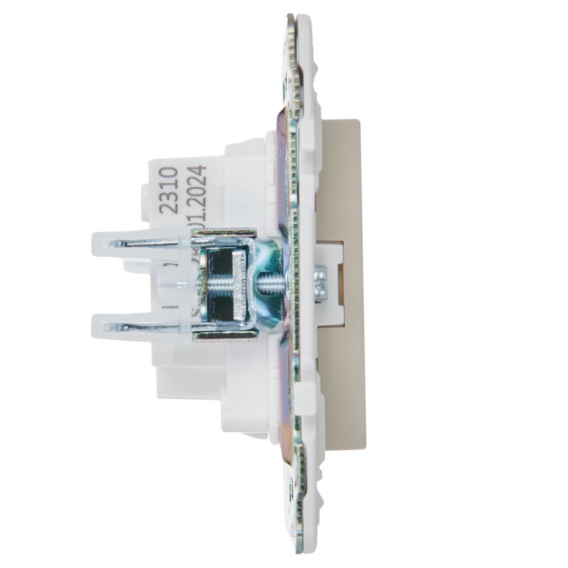 Розетка SKANDY 10А без заземл. без защ. шторок SK-R02B беж. IEK SK-R10-10-K10