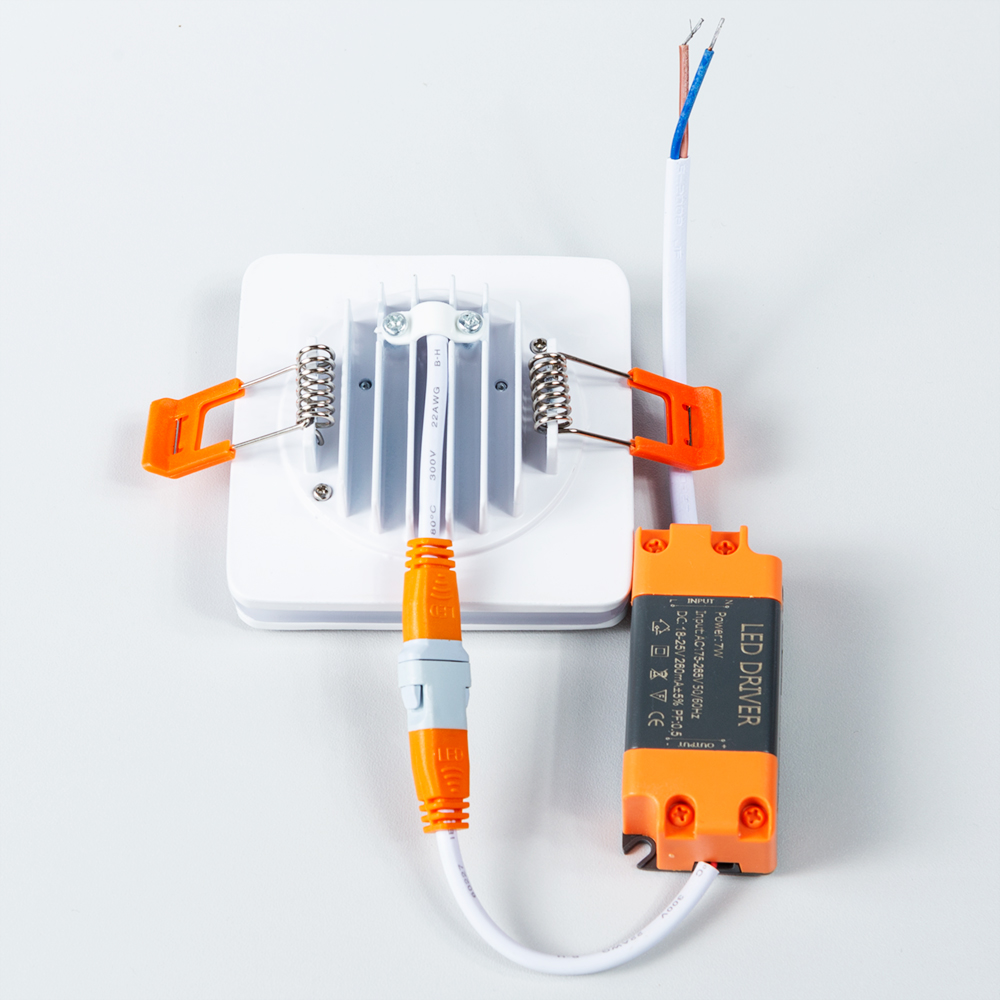 Светильник квадратный белый 7Вт 4000К 530Лм