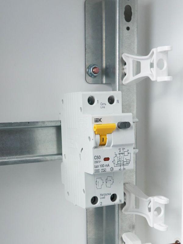 Выключатель автоматический дифференциального тока 2п (1P+N) C 50А 100мА тип A 6кА АВДТ-32 KARAT IEK MAD22-5-050-C-100