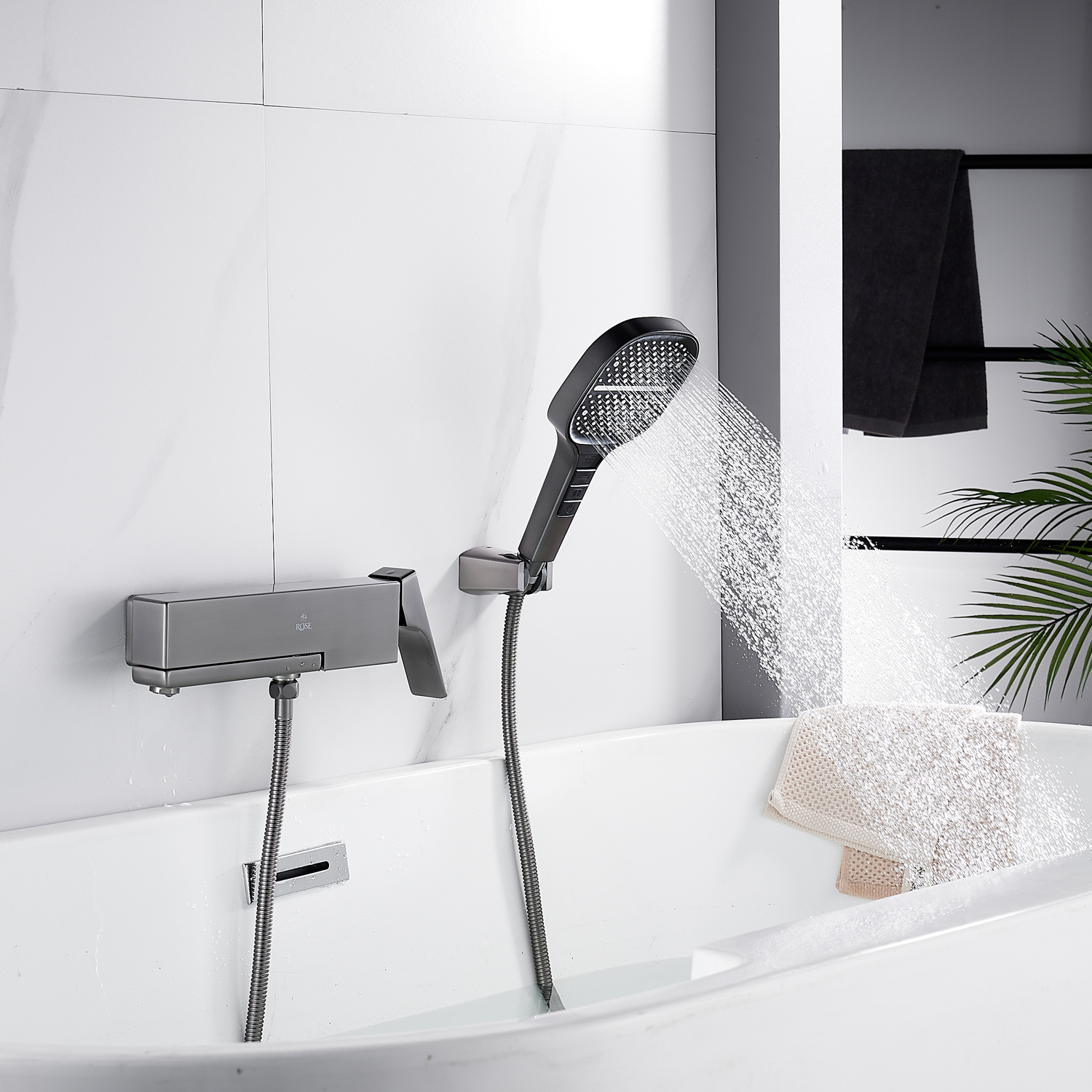 Смеситель для ванны Rose R1002T, оружейная сталь