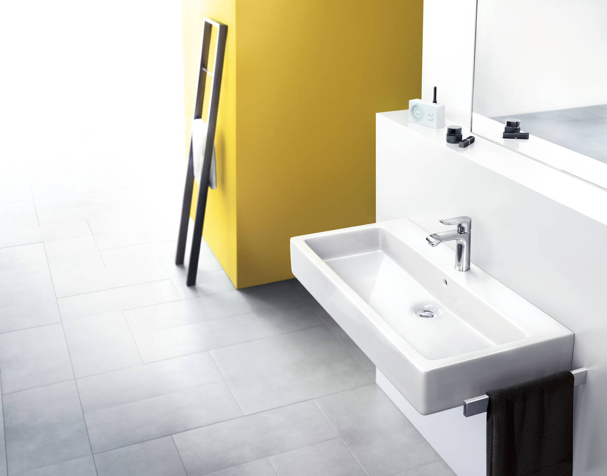 Смеситель Hansgrohe Metris 31080000 для раковины