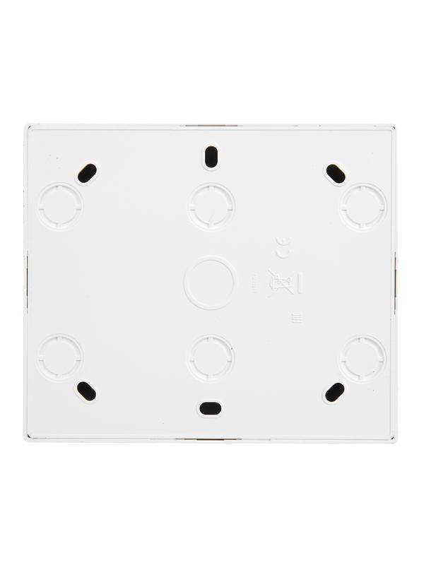 Розетка 4-м ОП LETO с заземл. закрытый корпус ПБТ бел. LEZARD 752-0200-127BDP