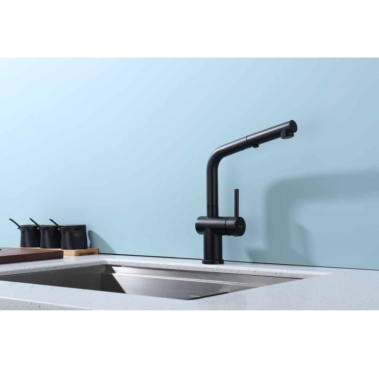 Смеситель для кухни с выдвижным изливом Raglo R86.49.06, черный