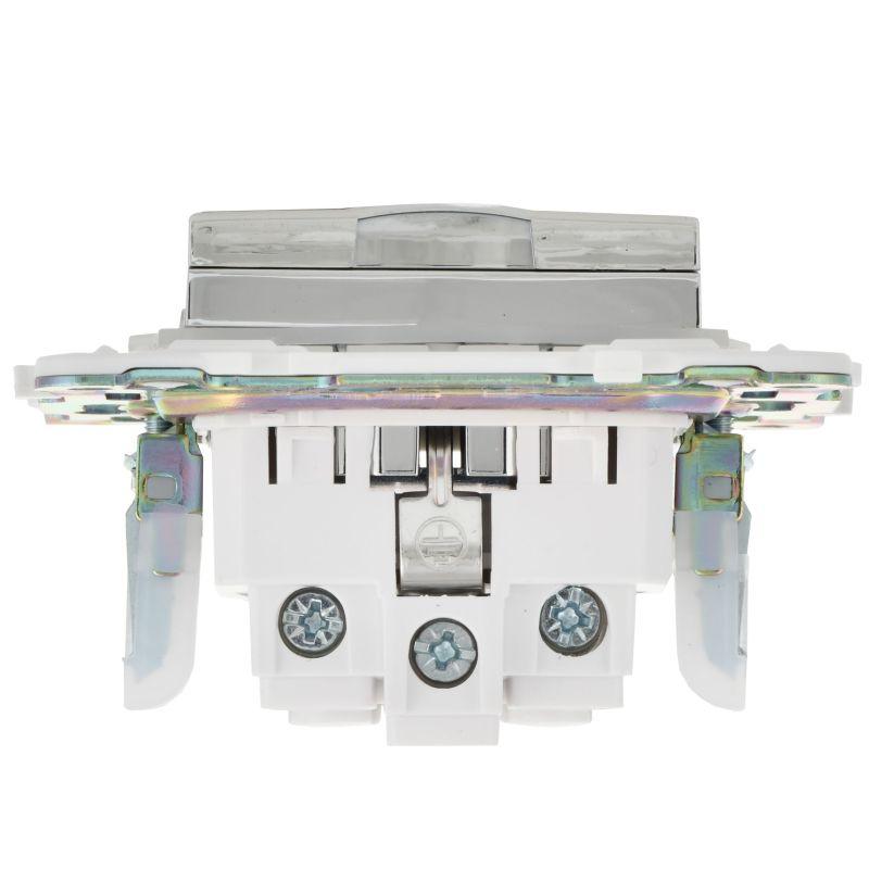 Розетка 1-м SKANDY 16А IP44 с заземл. защ. шторки с крышкой SK-R11N никель IEK SK-R16-16-44-K50